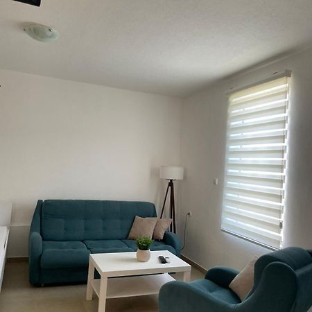 Tiki Apartments Гевгели Екстериор снимка