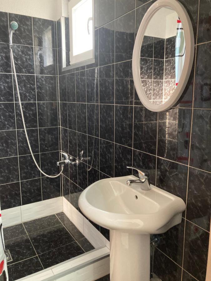 Tiki Apartments Гевгели Екстериор снимка