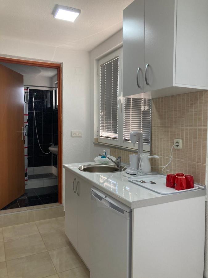 Tiki Apartments Гевгели Екстериор снимка