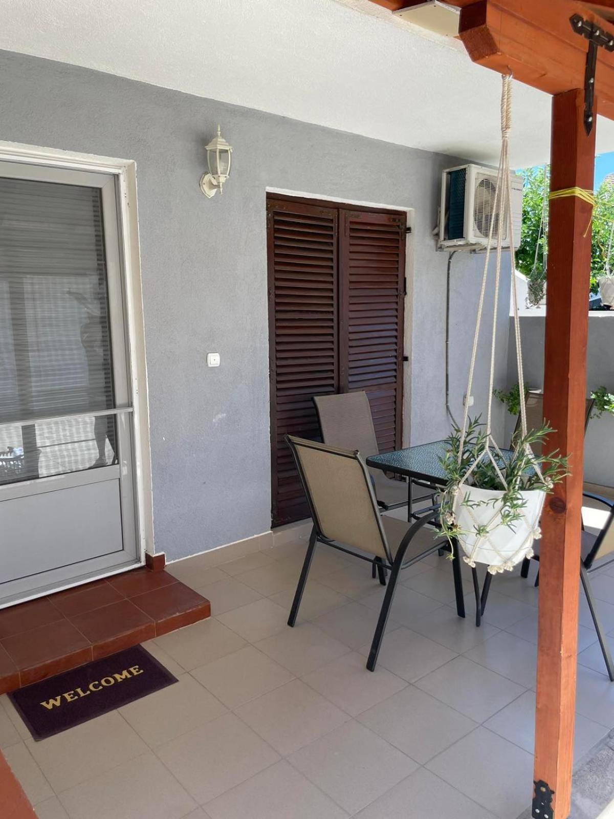 Tiki Apartments Гевгели Екстериор снимка