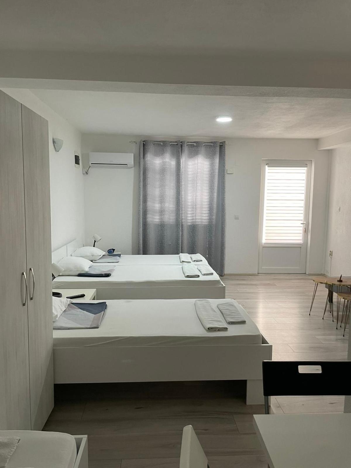 Tiki Apartments Гевгели Екстериор снимка
