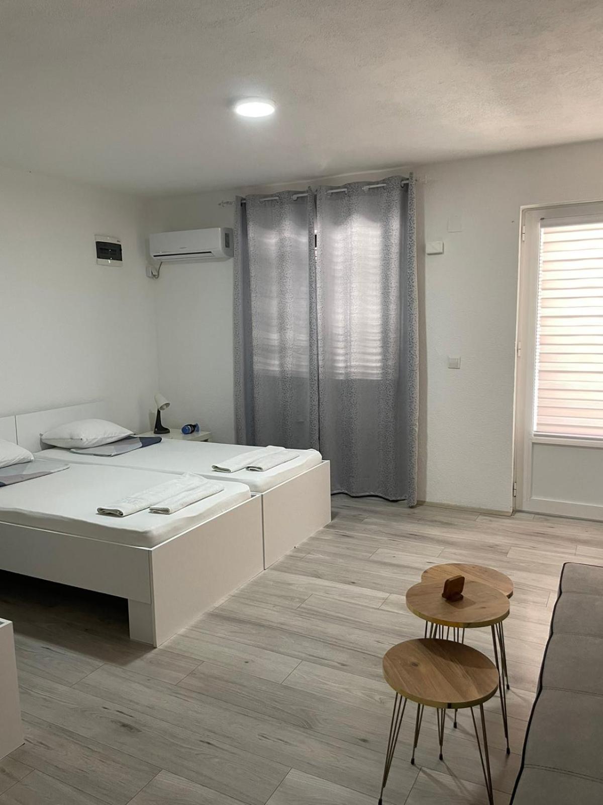 Tiki Apartments Гевгели Екстериор снимка