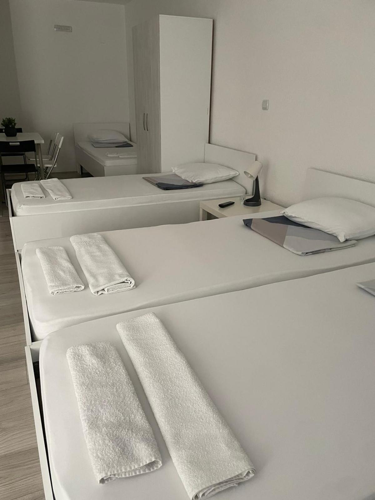 Tiki Apartments Гевгели Екстериор снимка
