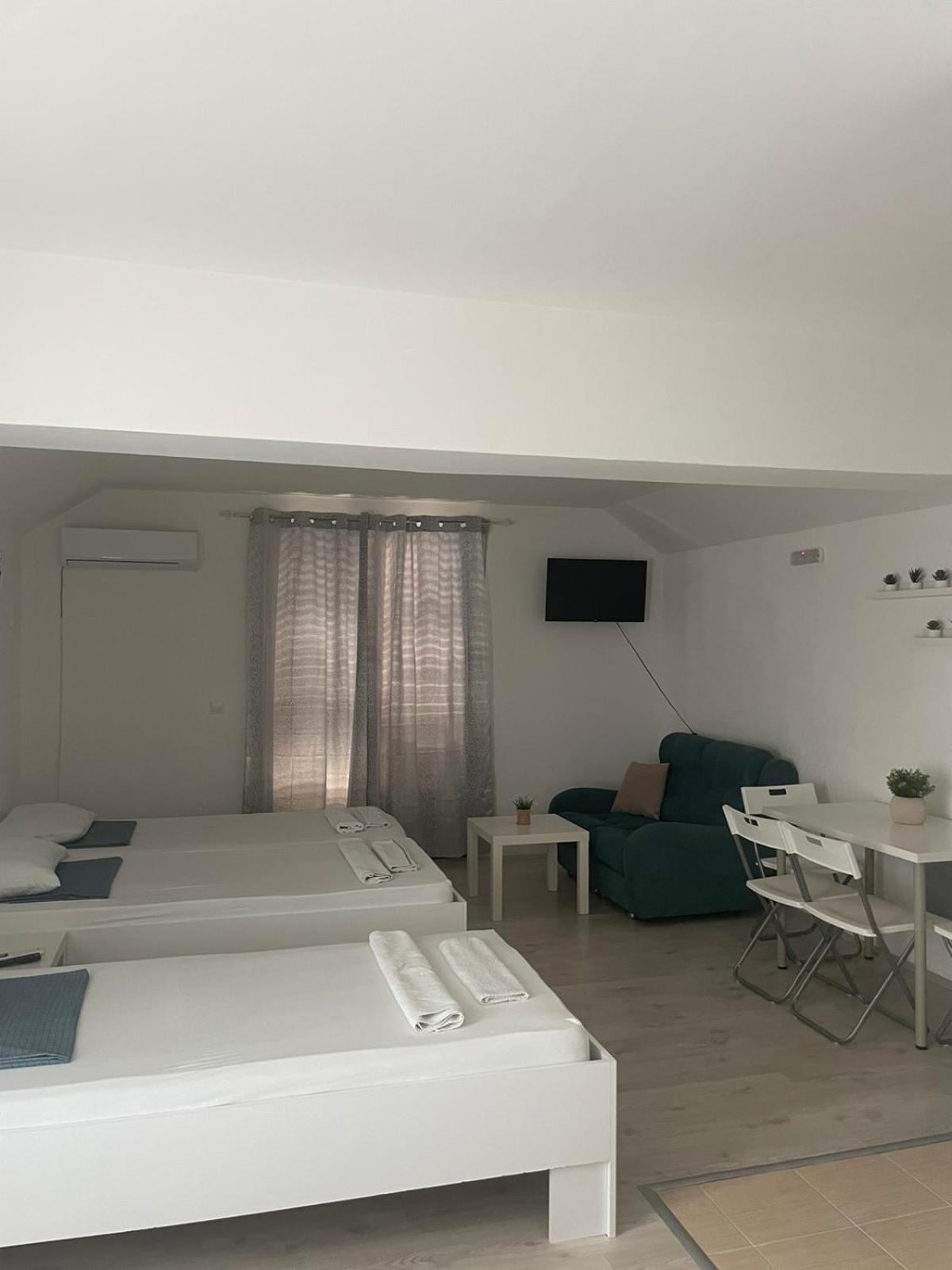 Tiki Apartments Гевгели Екстериор снимка